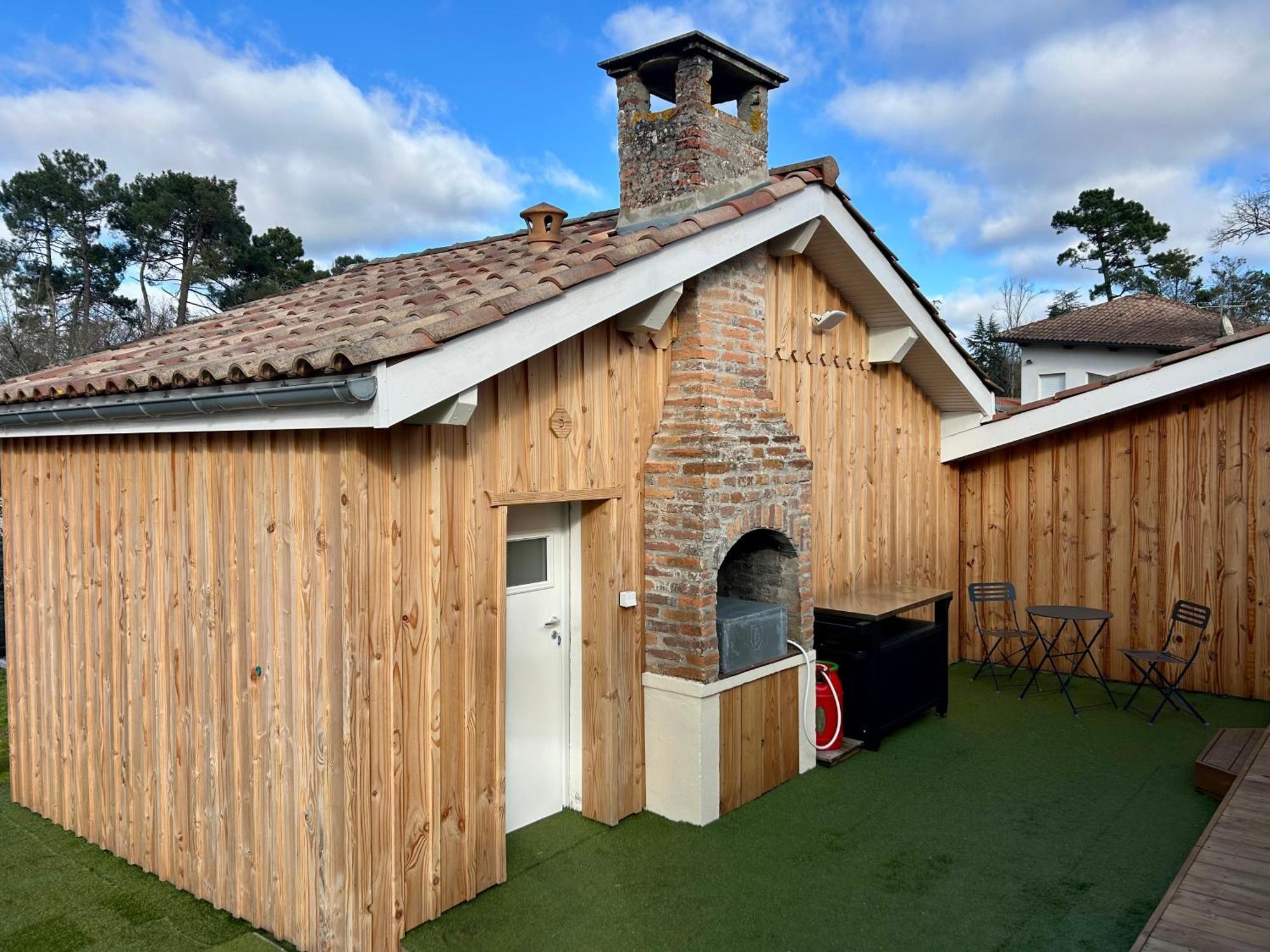 Tiny House De Charme Toute Equipee Le Pian-Médoc Exterior photo